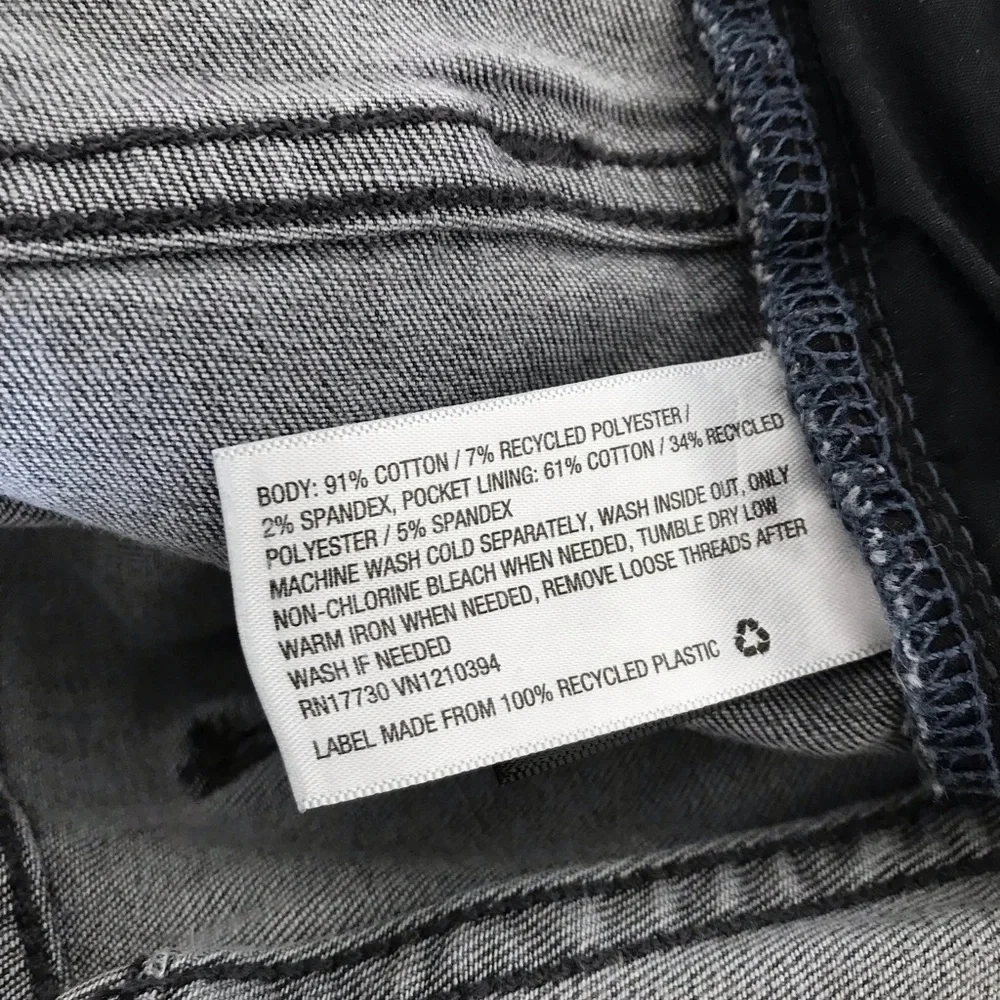 Universal Thread High Rise Skinny Jean - Picture 11 of 16